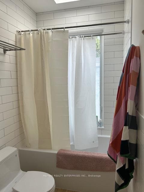 106 Wright Avenue Unit Laneway photo 9