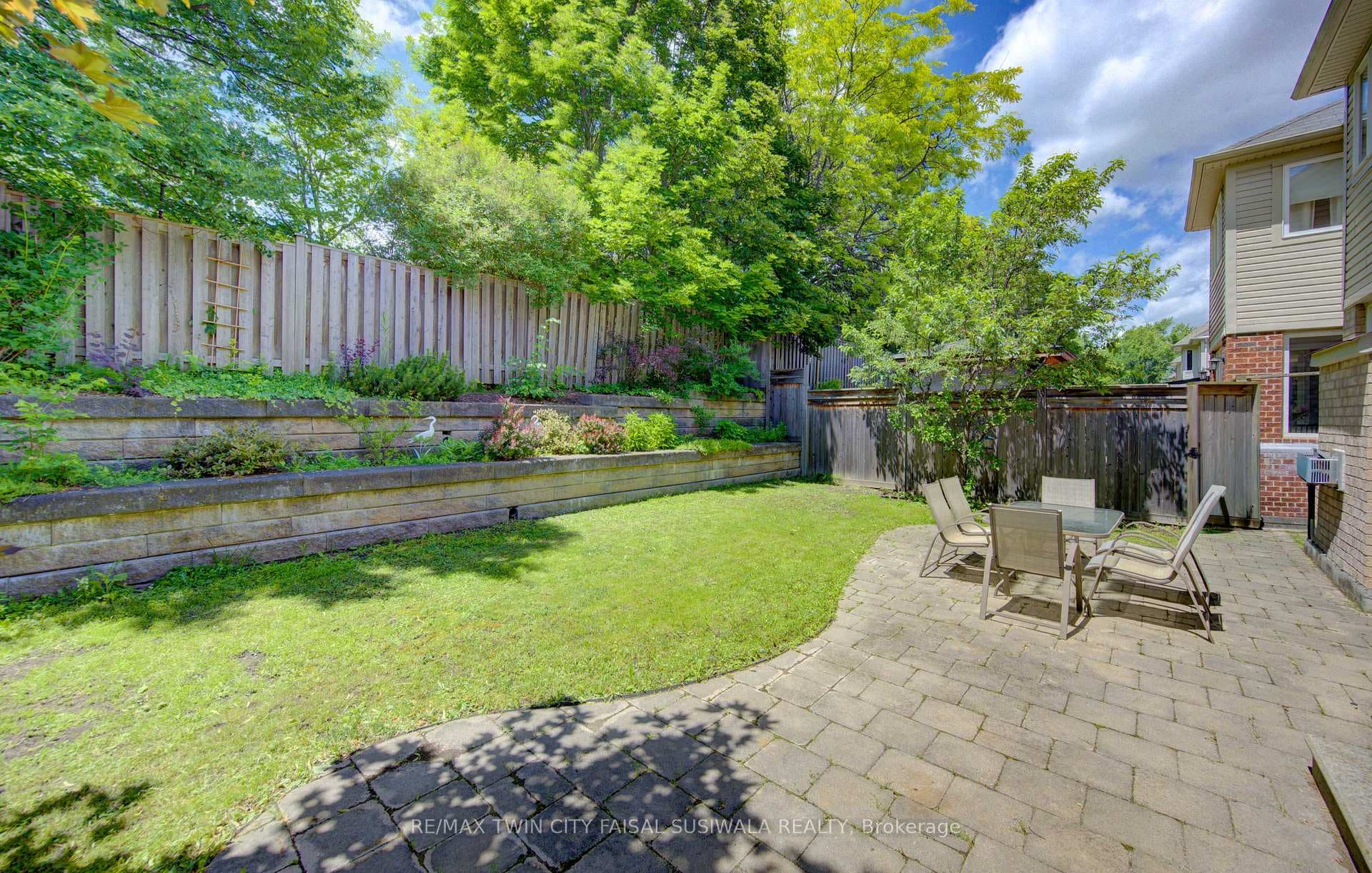 184 Fletcher Circle photo 5