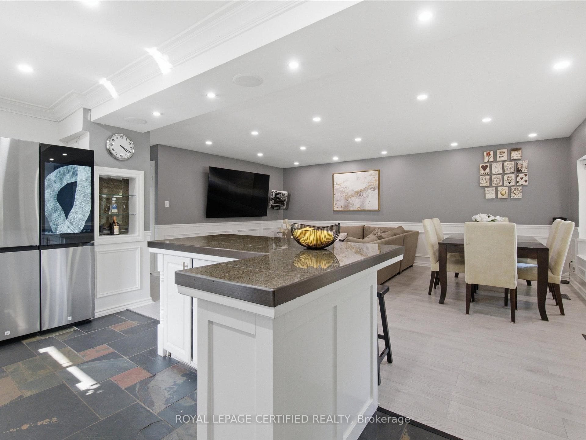 288 Irene Drive photo 8