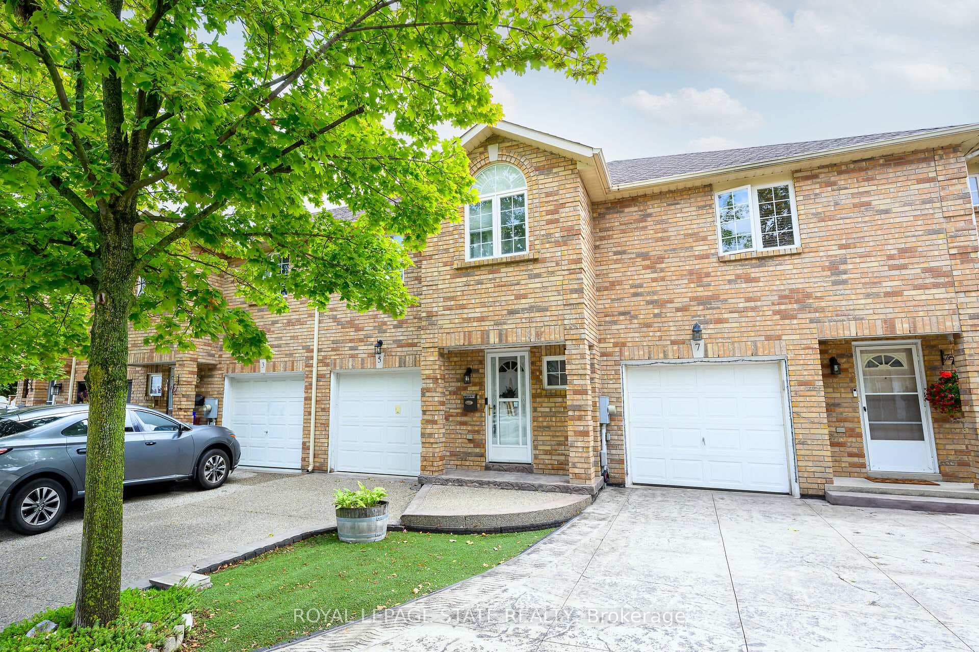 5 Vulcan Court photo 42