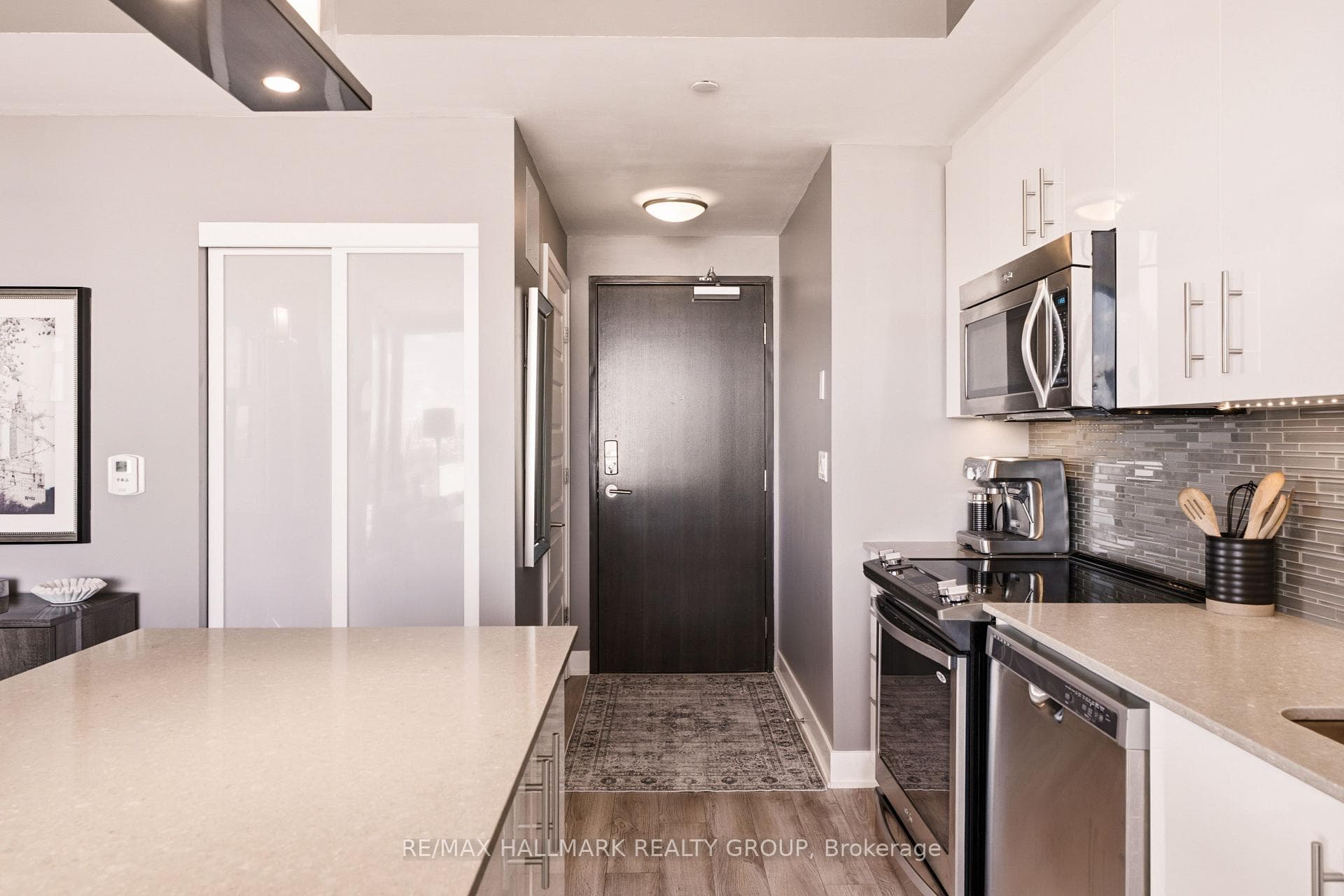 1035 Bank Street Unit 1205 photo 9