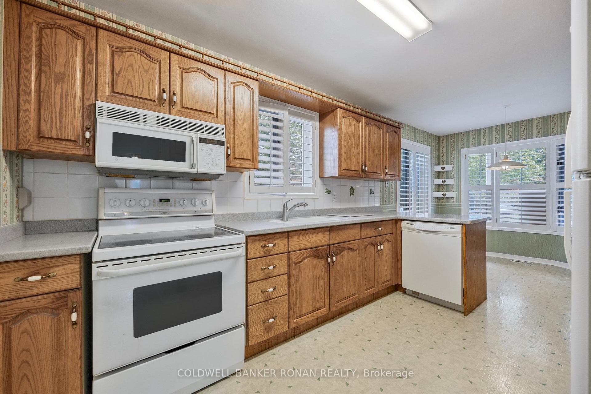 120 Riverview Road photo 8