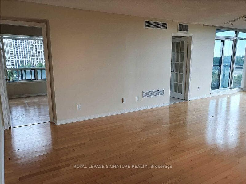 30 Harrison Garden Boulevard Unit 702 photo 8