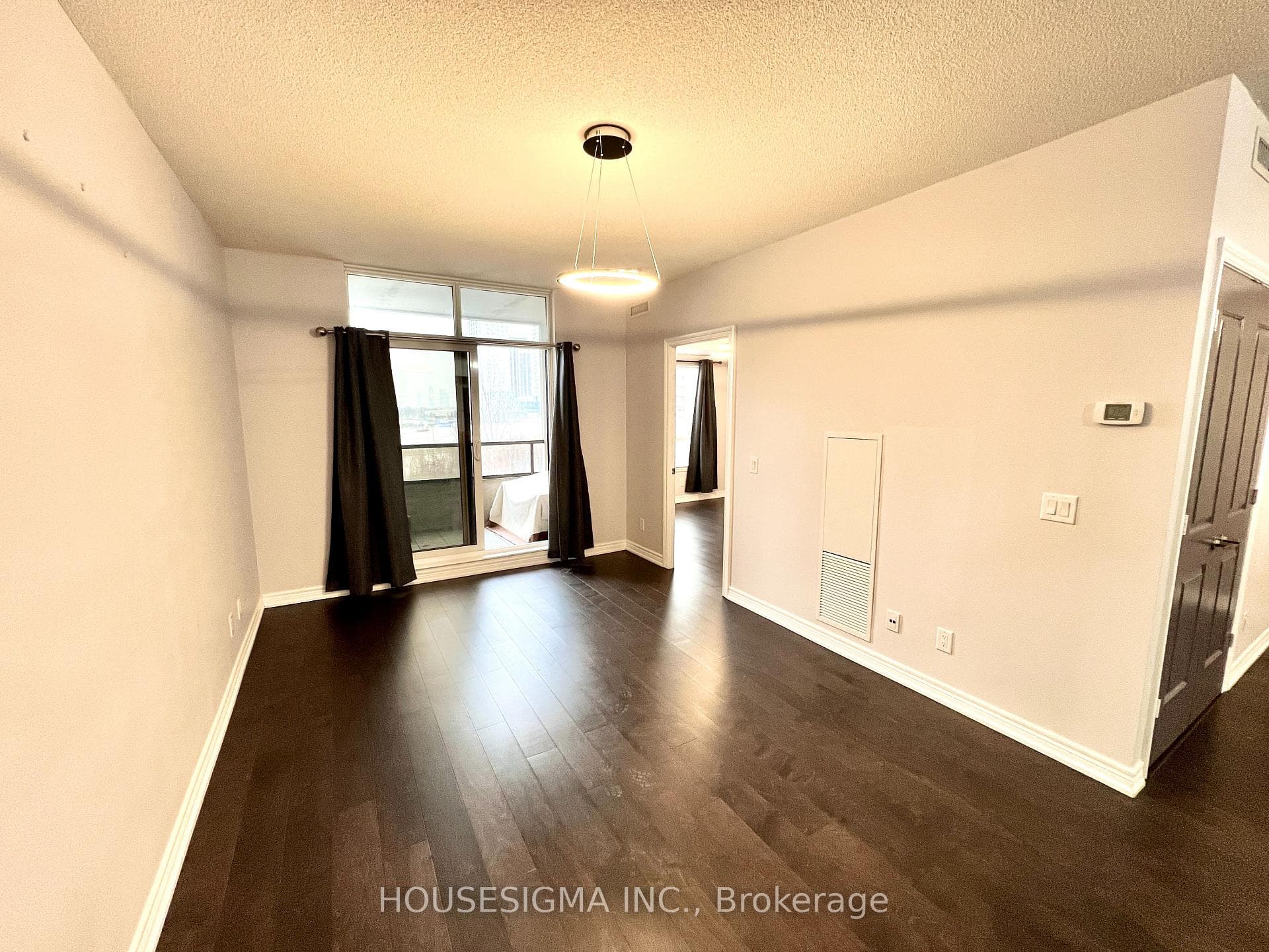 9245 Jane Street Unit 406 photo 7