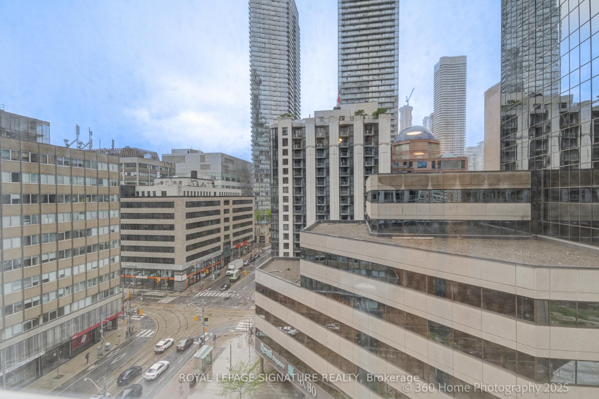 763 Bay Street Unit 1015 photo 21