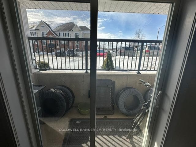 312 Spillsbury Drive Unit 104 photo 13