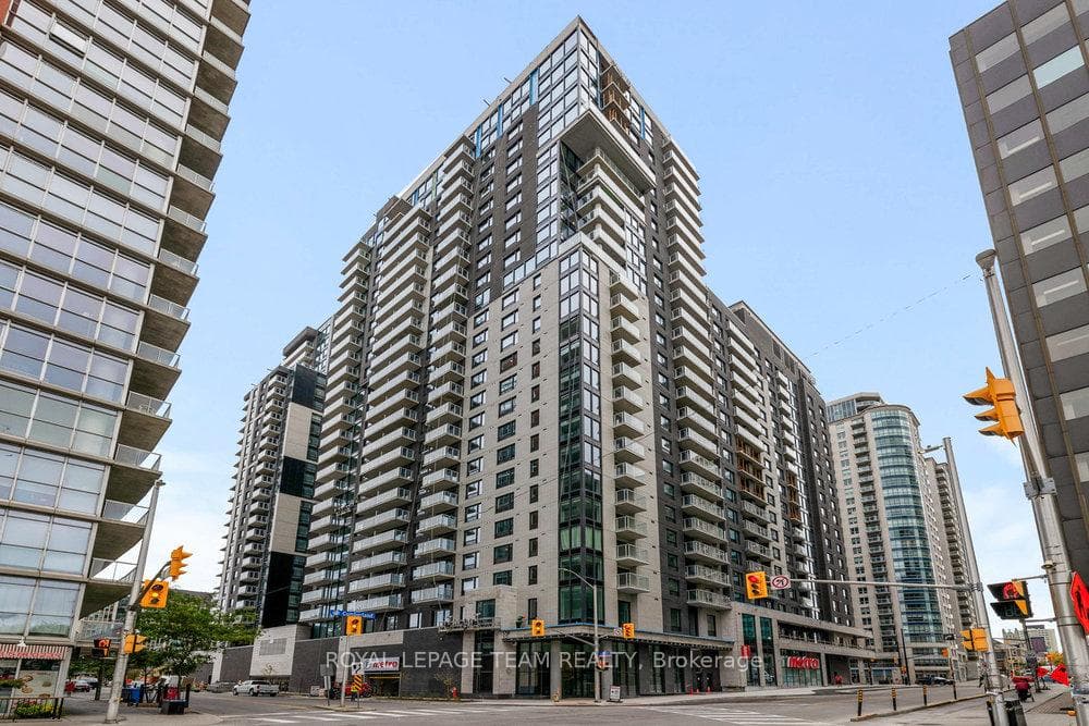 180 GEORGE Street Unit 704 photo 1