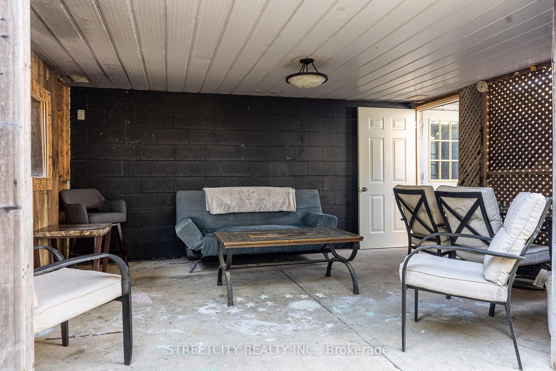 23 Dunkirk Drive photo 23