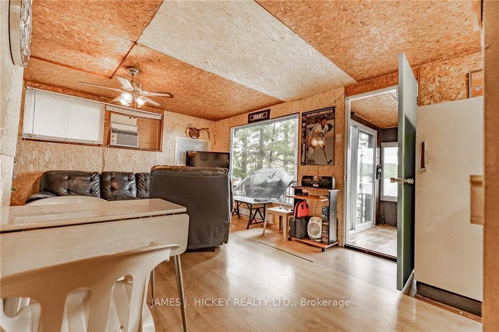 578 COTTAGER'S Way photo 9