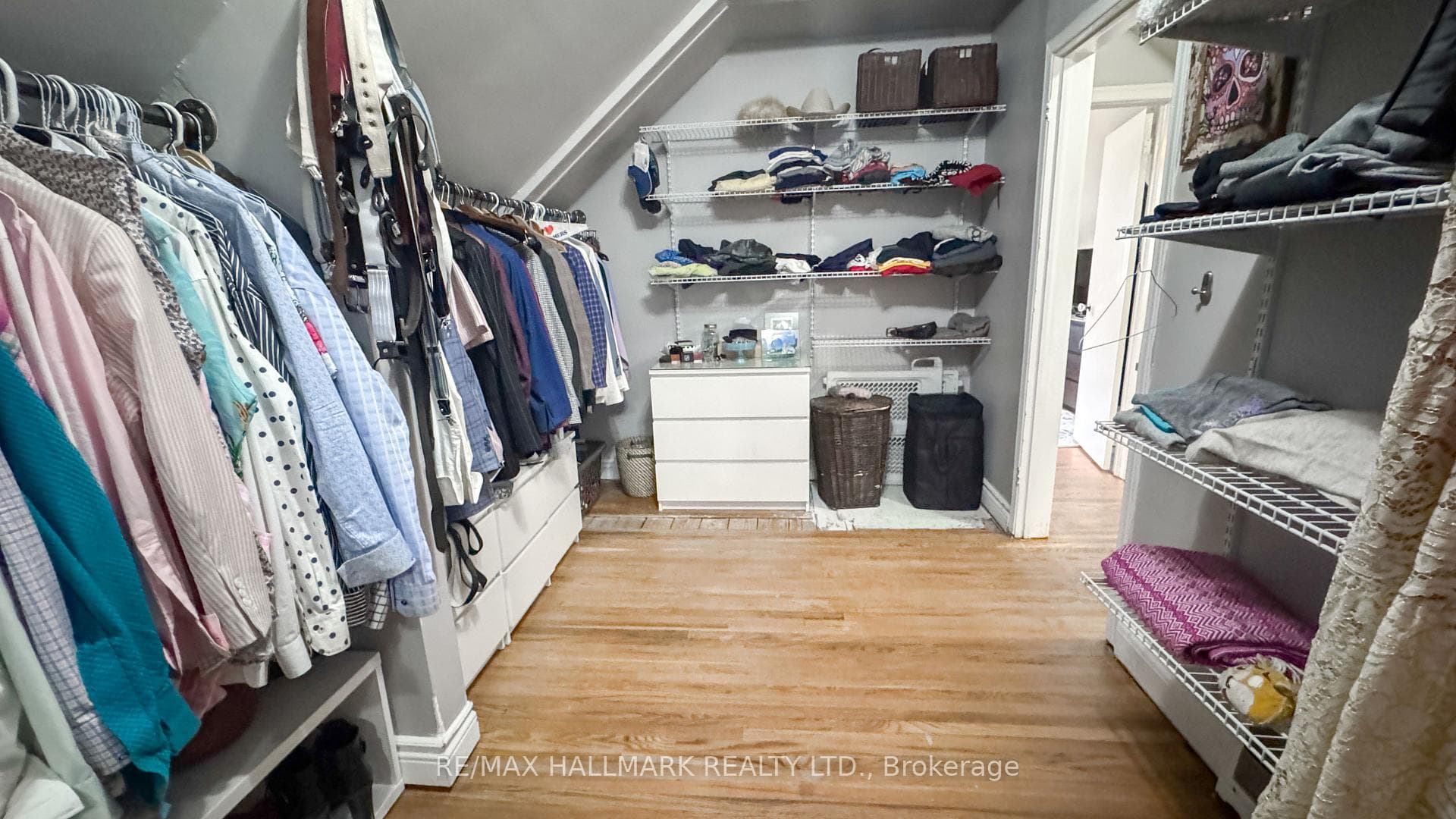 203 Elmhurst Avenue photo 8