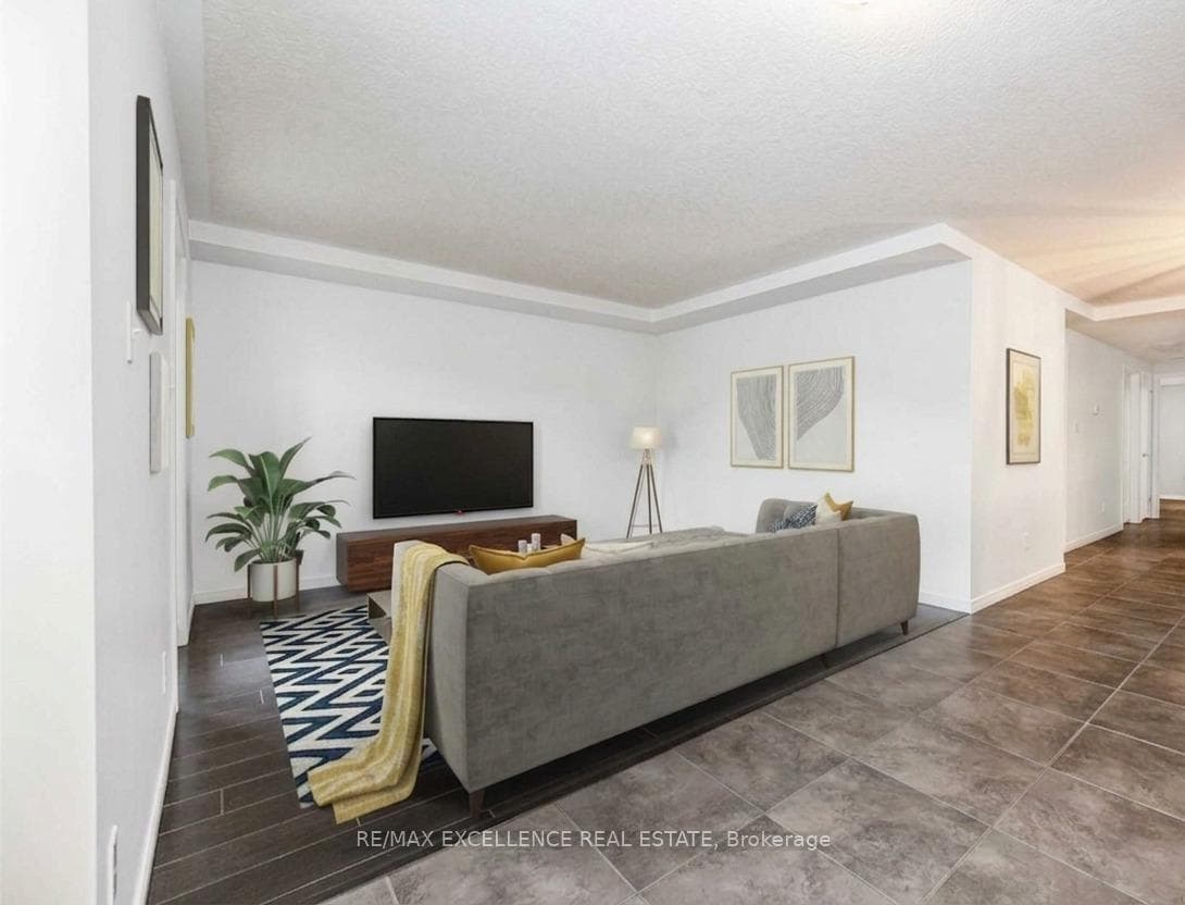 1460 Highland Road Unit 11A photo 3