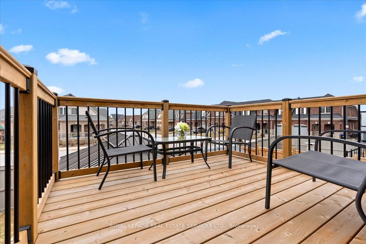 24 Gilroy Court photo 19