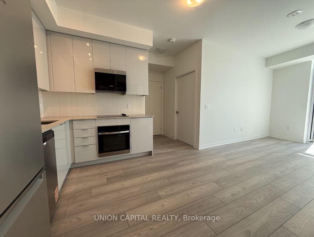 474 Caldari Road Unit 1701 photo 6