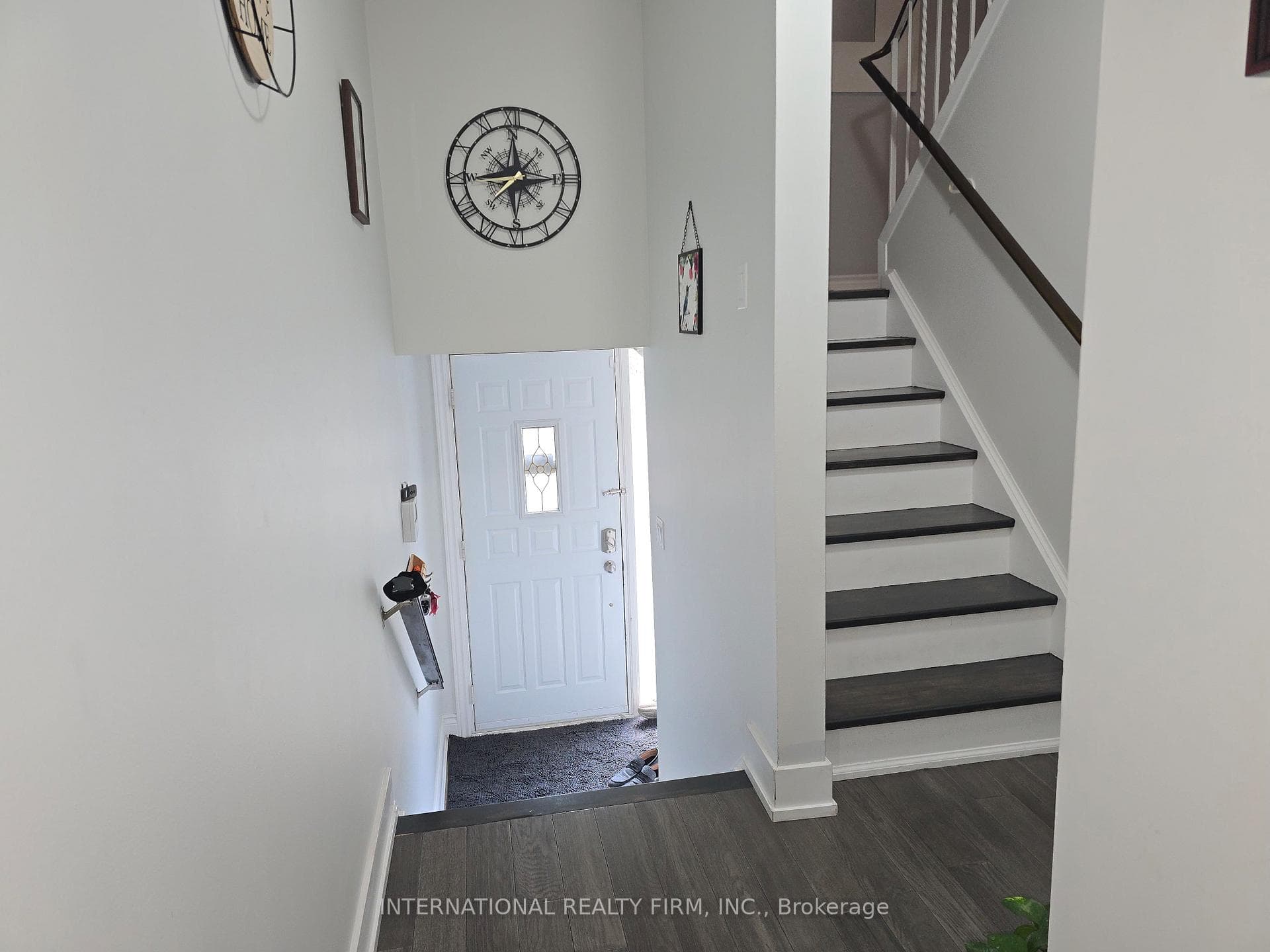 600 Silver Creek Boulevard Unit 32 photo 2