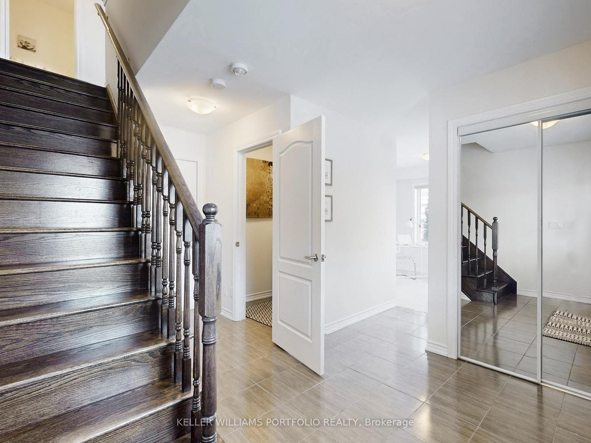 Foyer/Laundry/Den