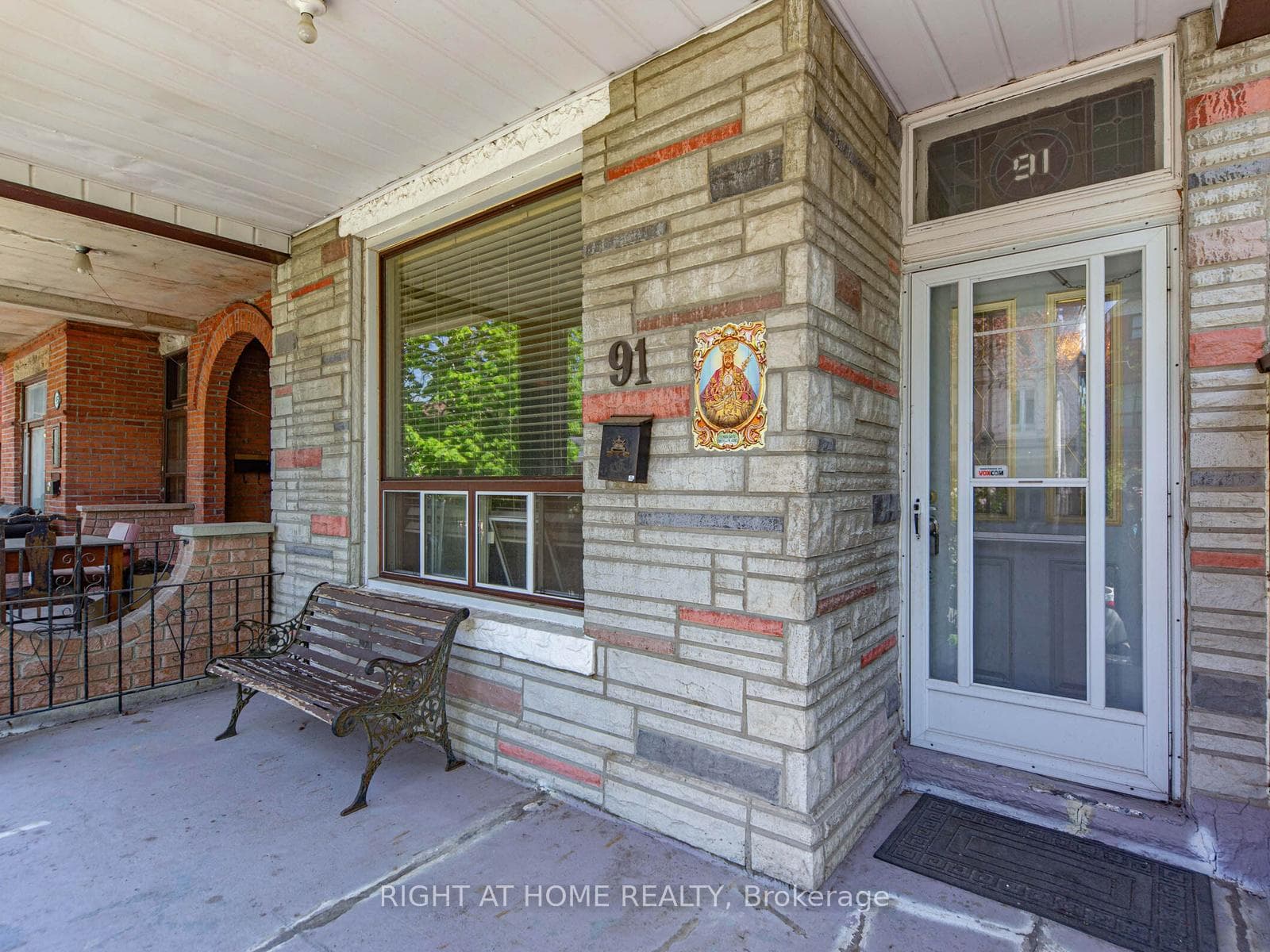 91 Borden Street photo 4