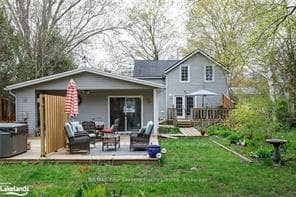 435 Napier Street photo 3