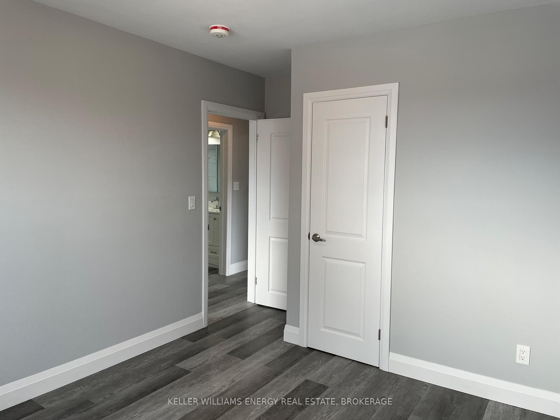 339 Jasper Avenue photo 11
