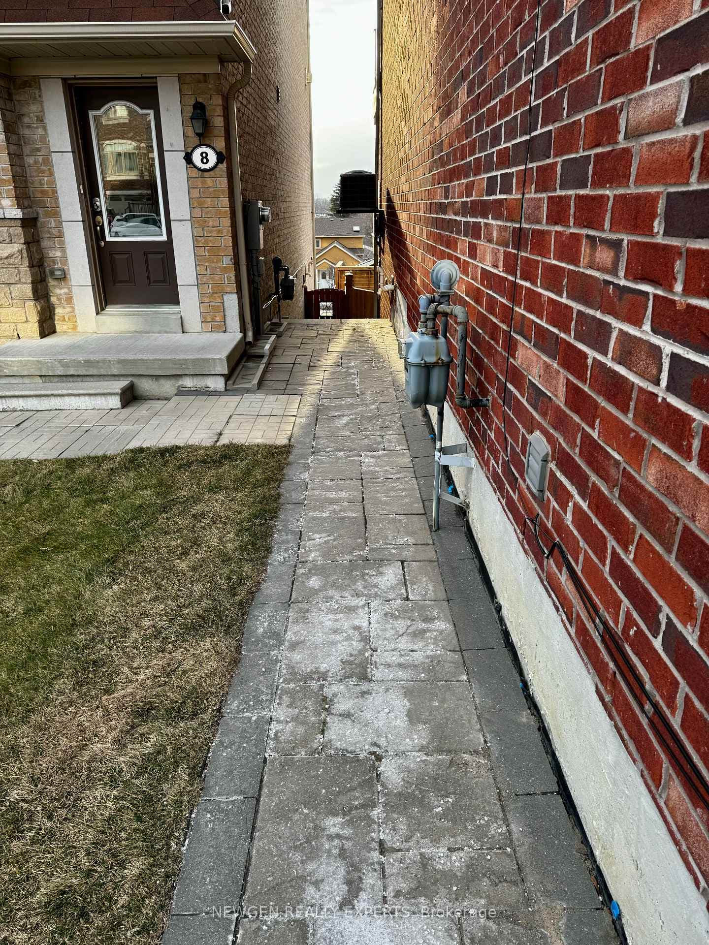 10 George Brownlee Court Unit (Bsmt) photo 3