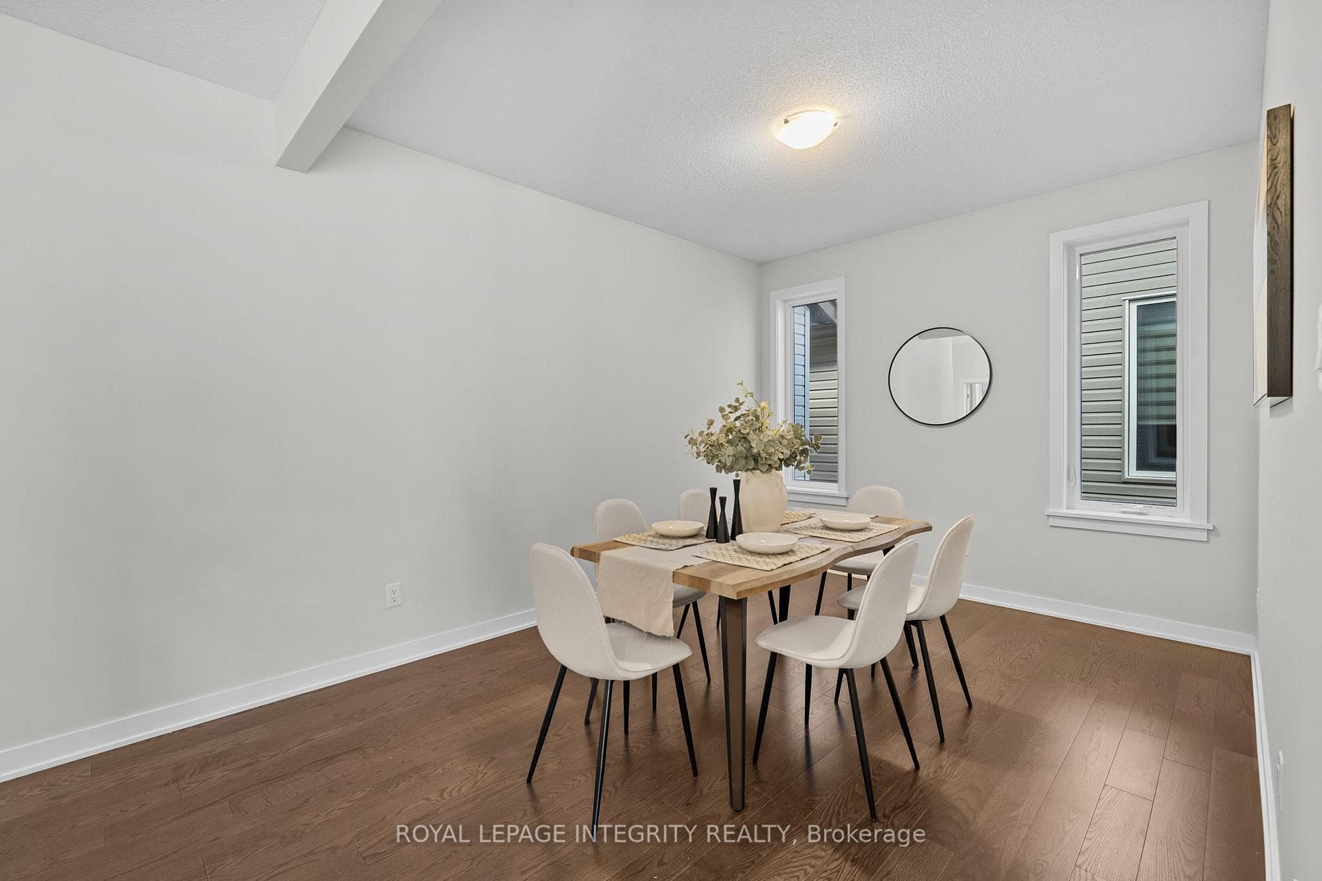 893 Sendero Way photo 5