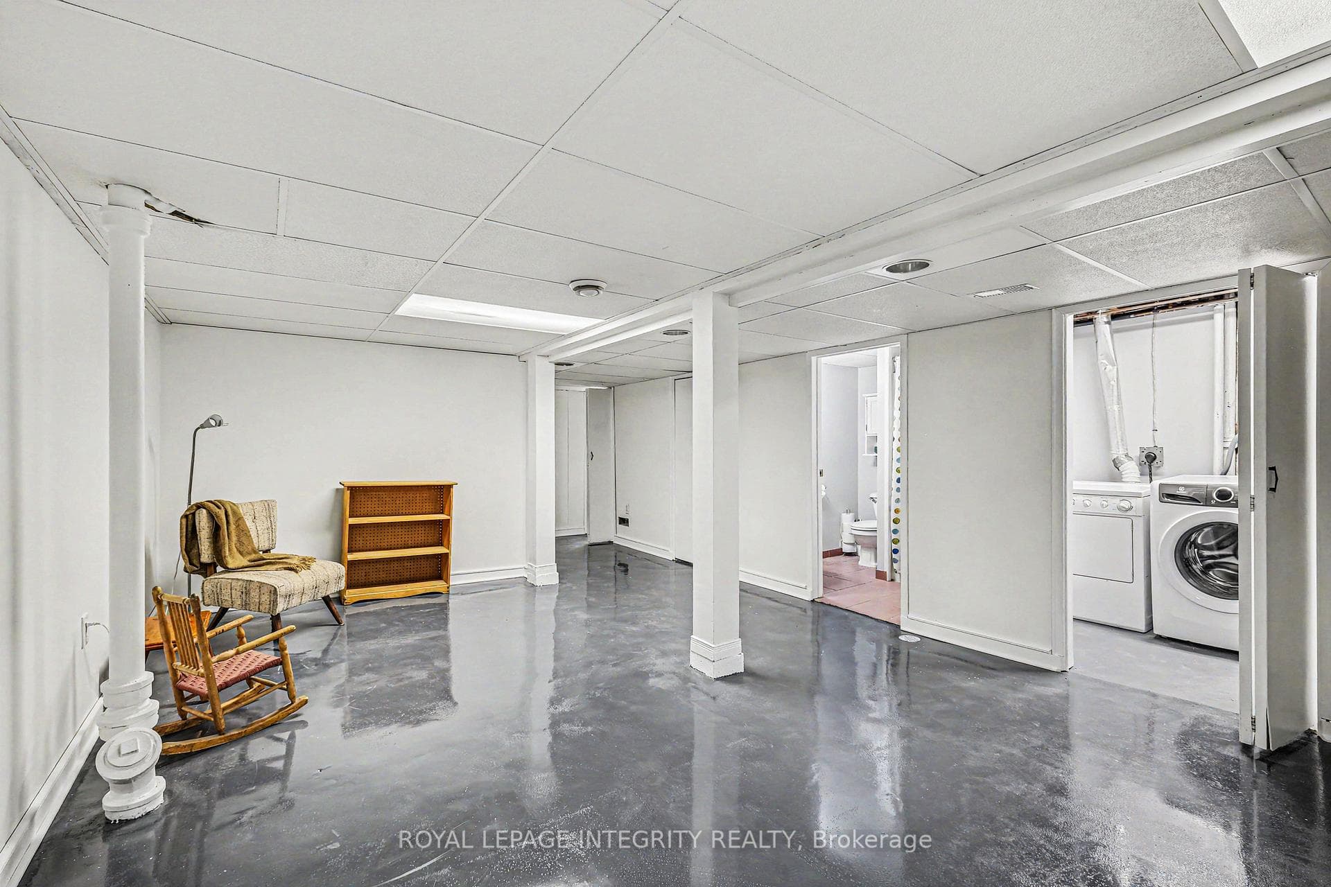 15 Beverley Avenue photo 19