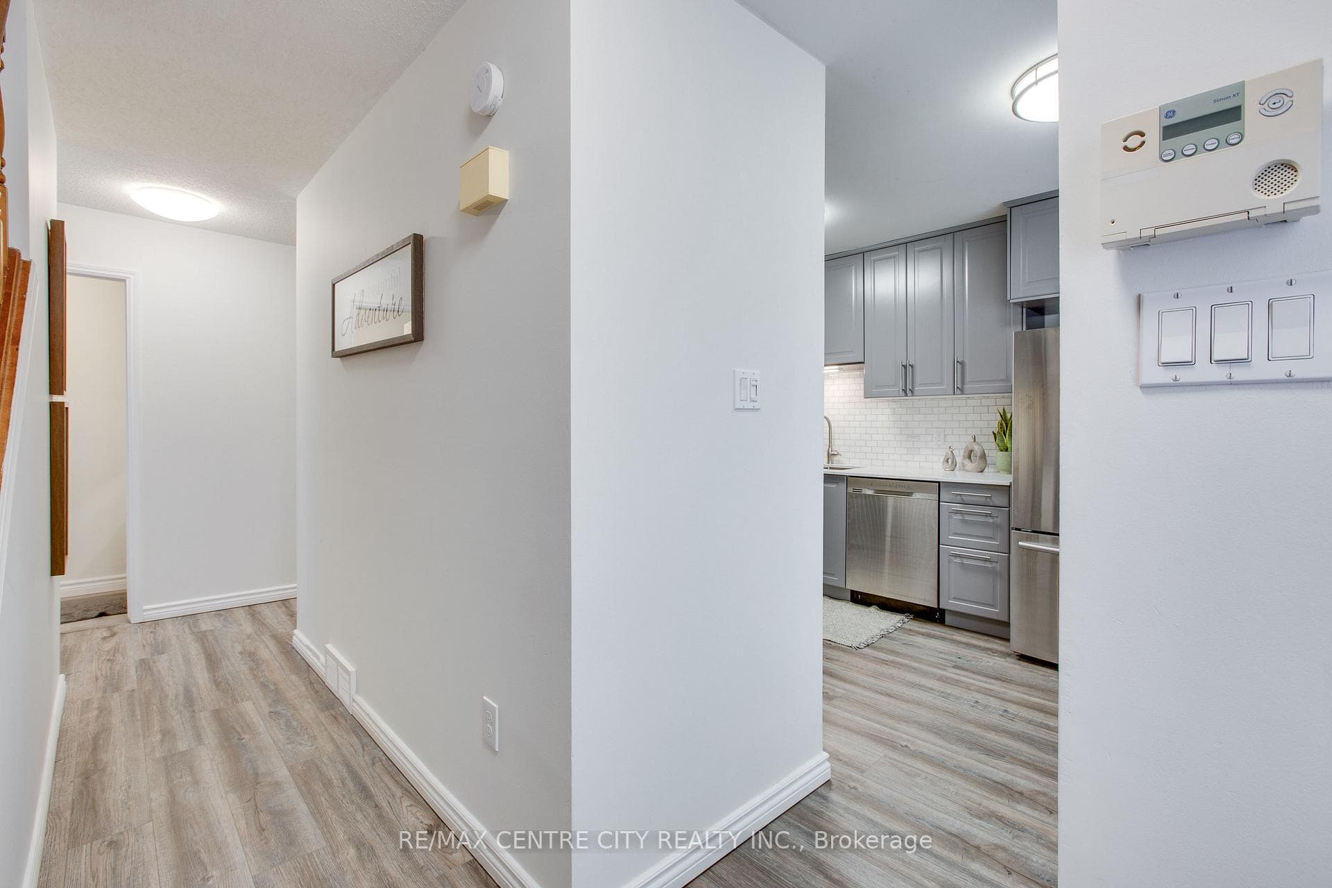 497 Admiral Drive photo 5