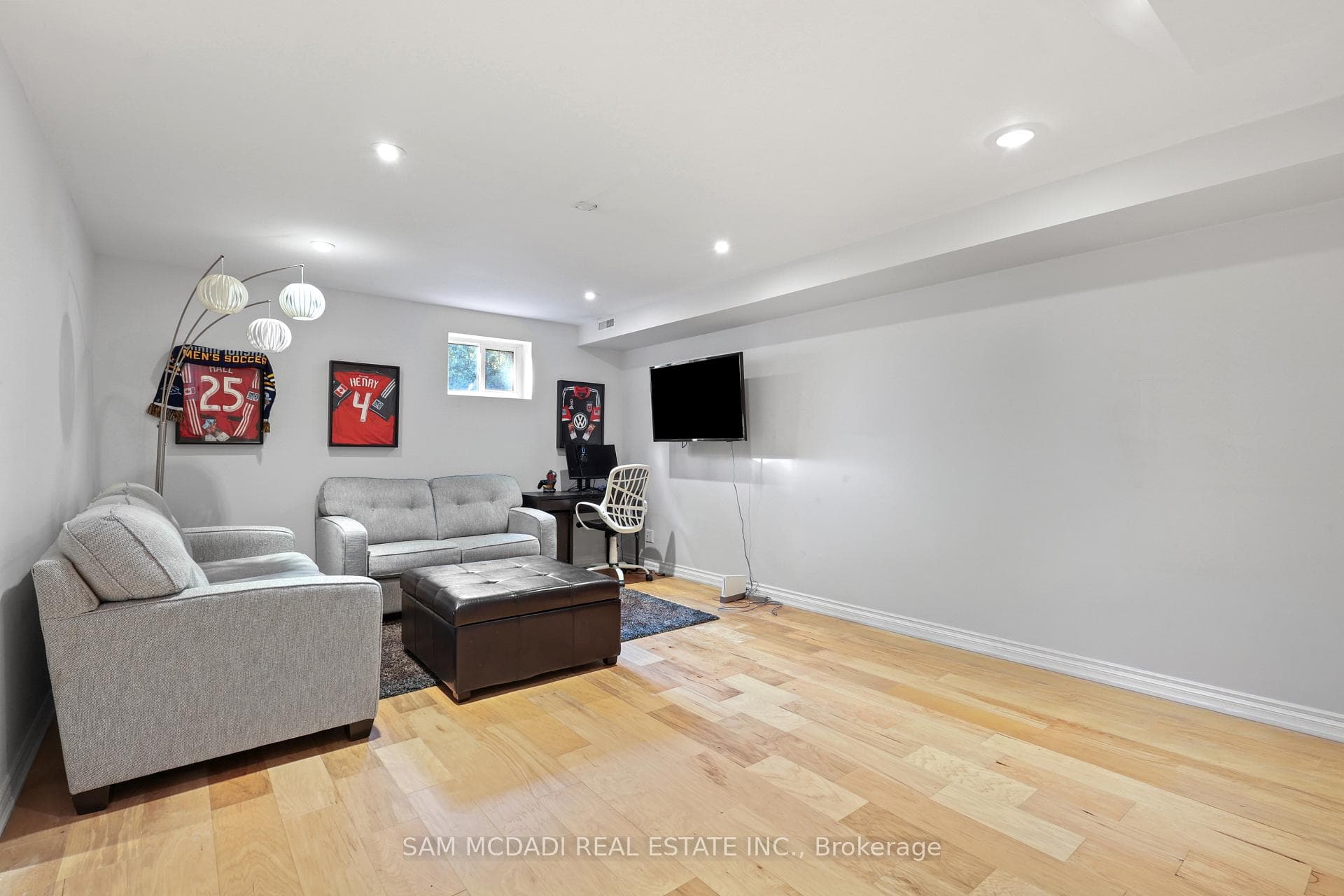 38 Kenninghall Boulevard photo 33