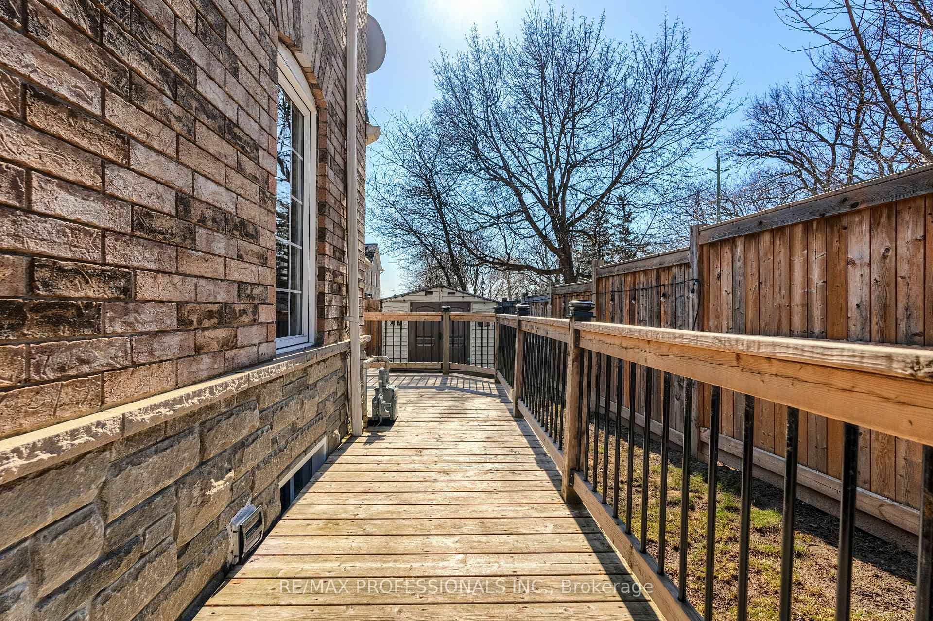 Side Deck