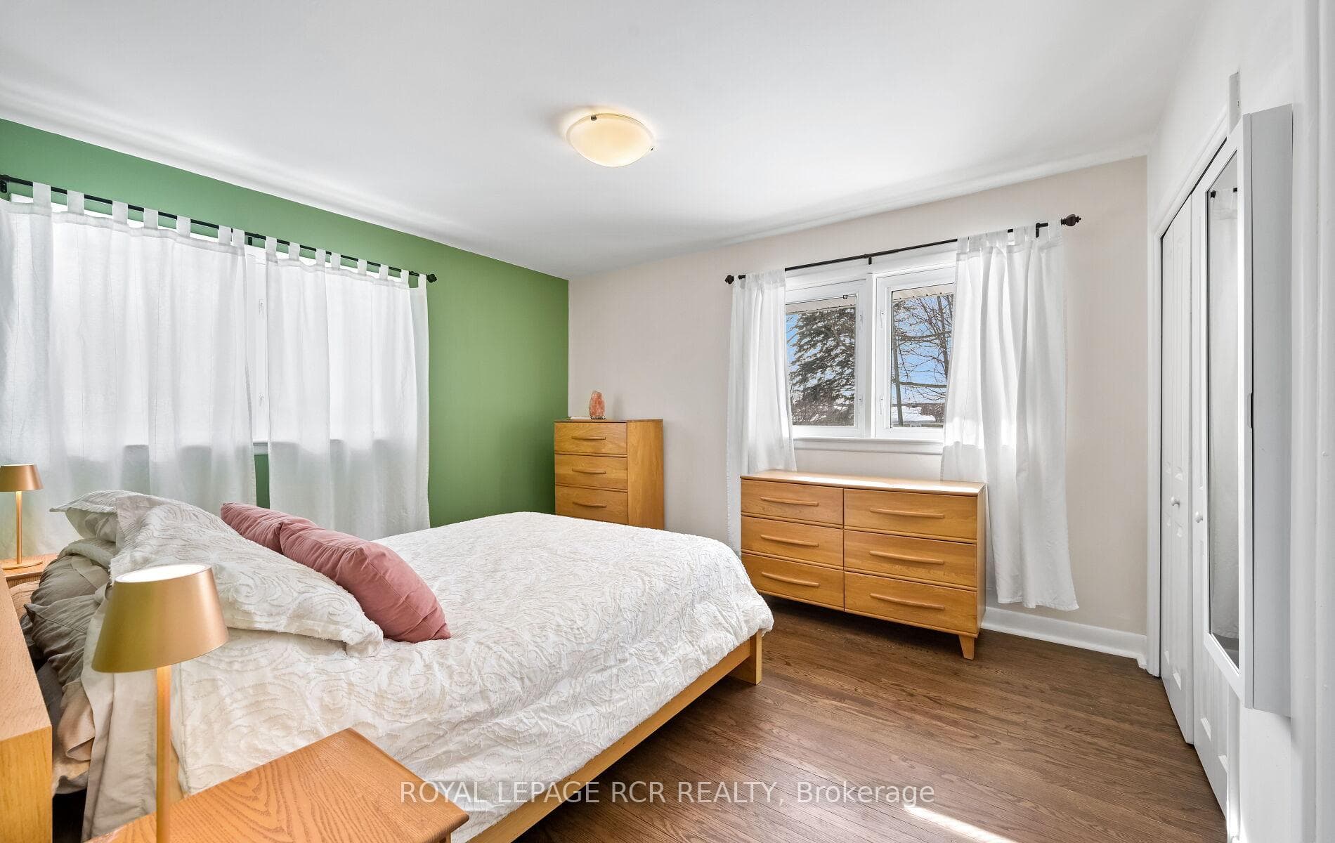 15 Banting Drive photo 19