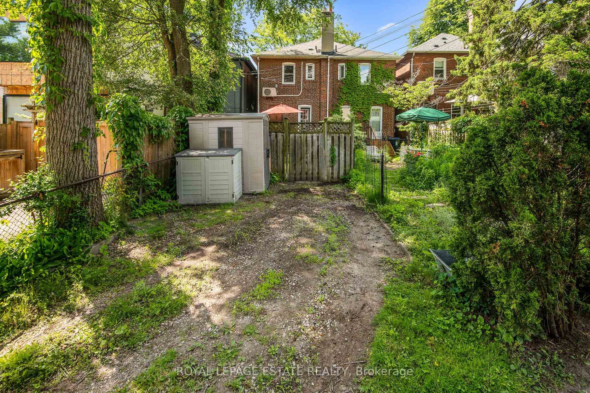 512 Soudan Avenue photo 33