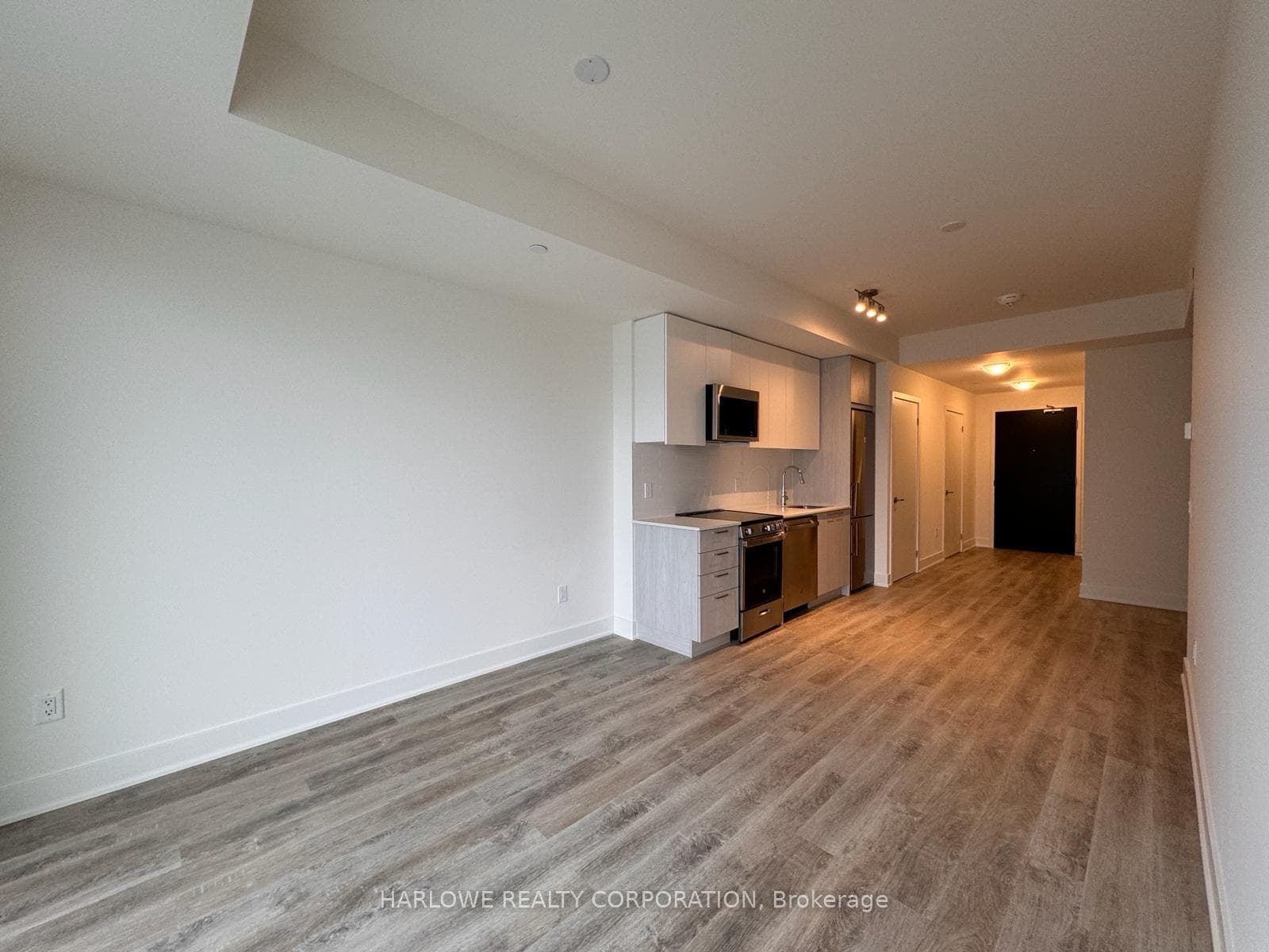 185 Deerfield Road Unit 901 photo 12