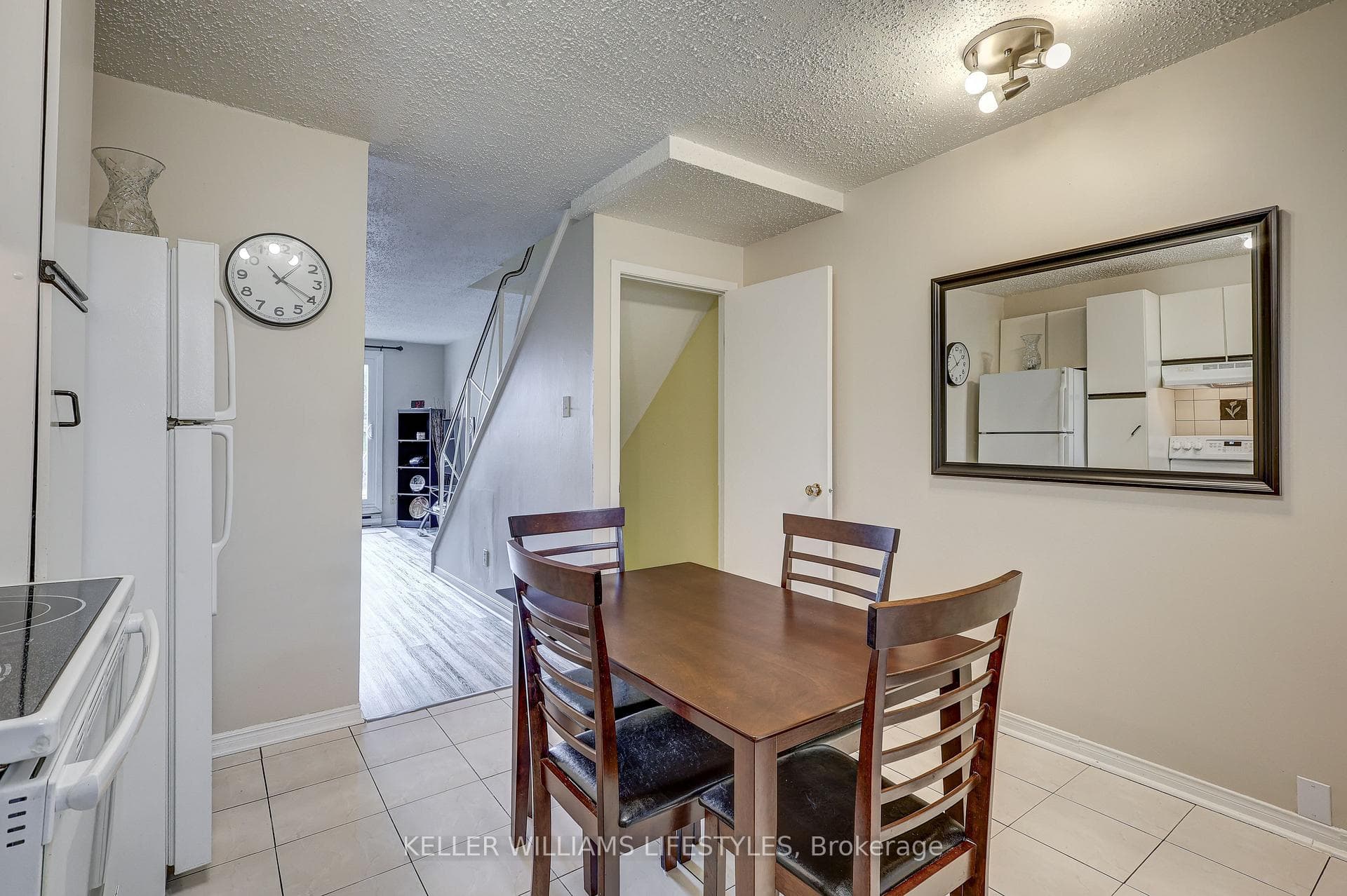 1919 Trafalgar Street Unit 23 photo 8