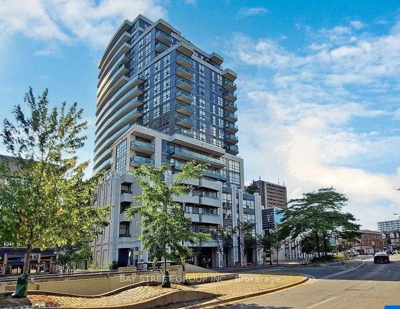 736 Spadina Avenue Unit 801 photo 1