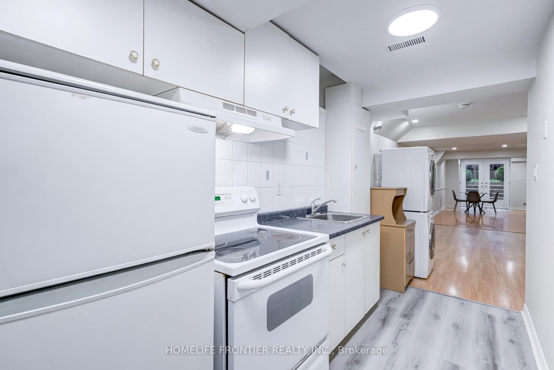 805 Othello Court photo 36