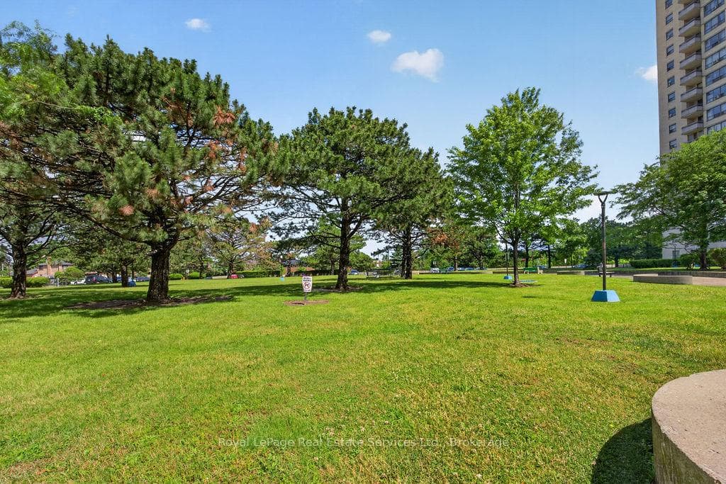 390 Dixon Road Unit 1406 photo 33