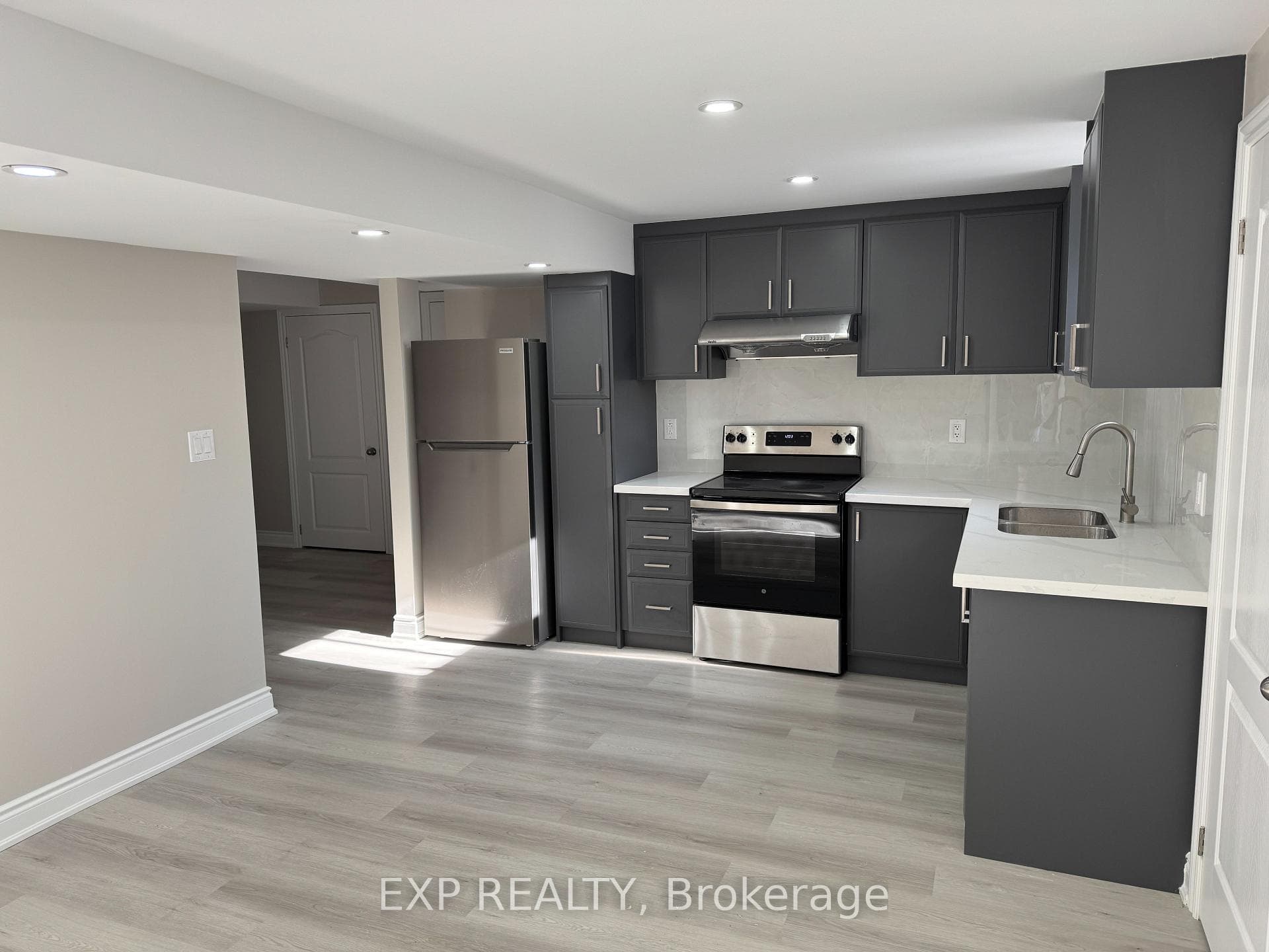 1603 Coldstream Drive photo 4