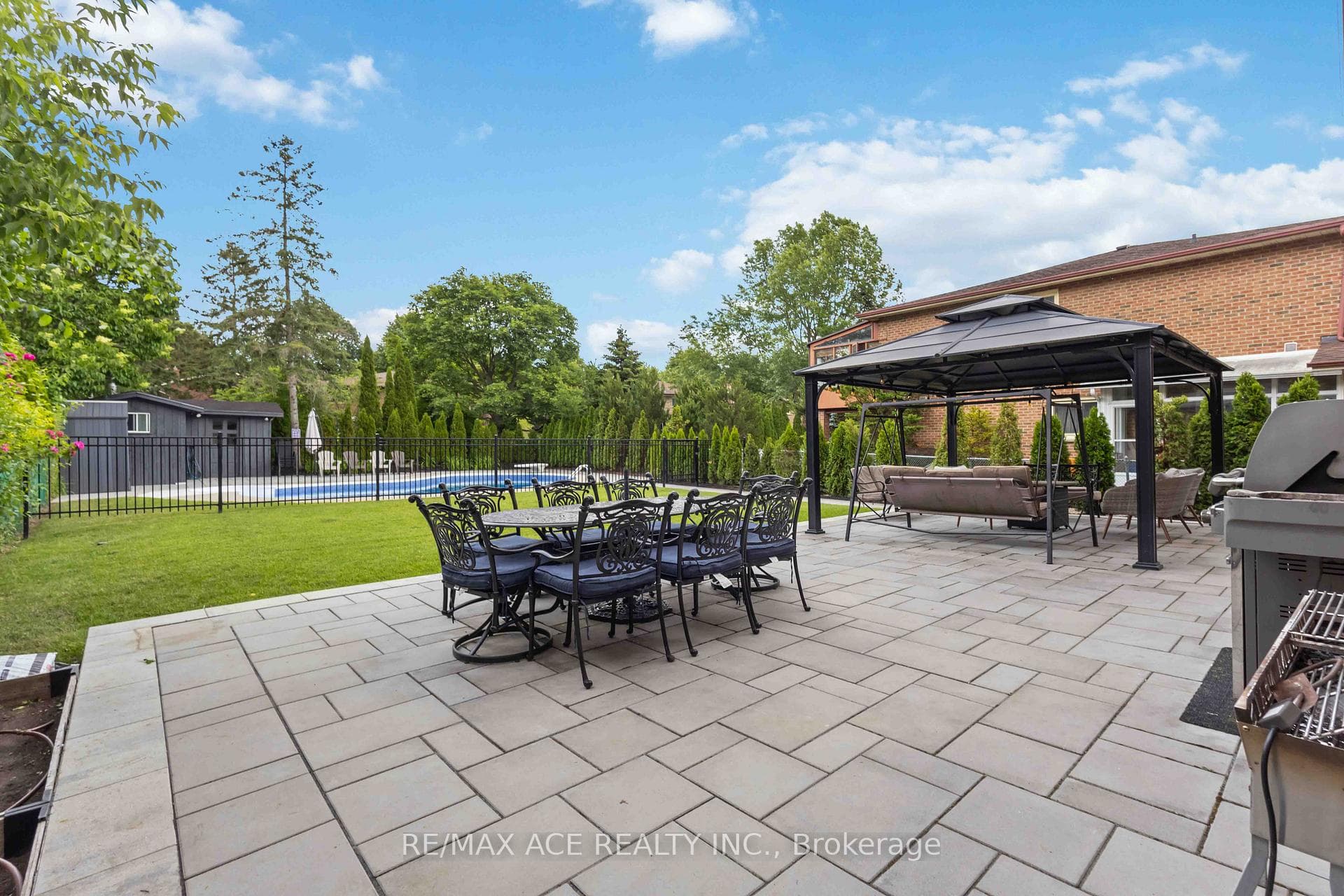 19 Barker Court photo 44