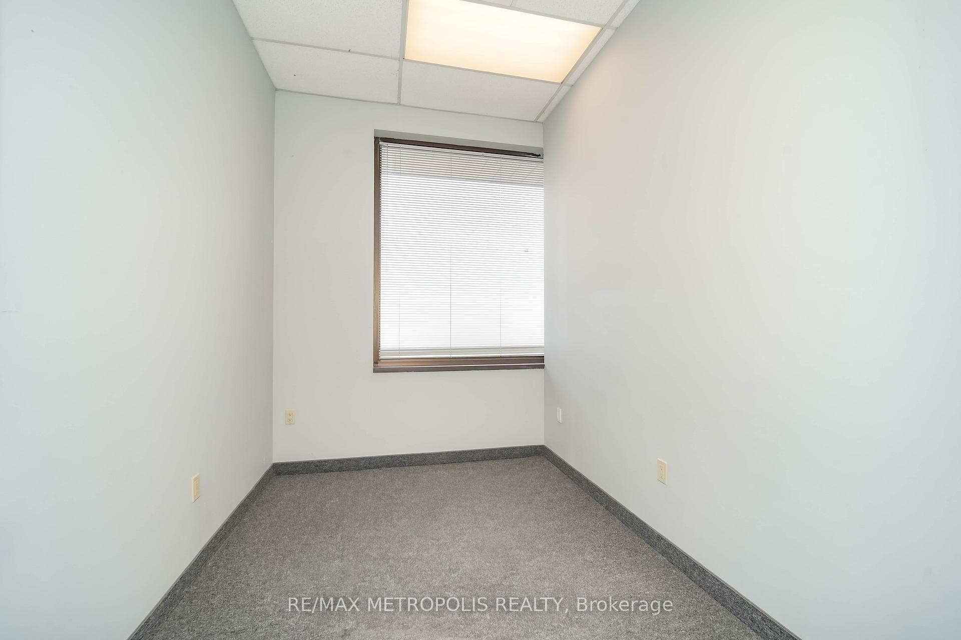 21 Essa Road Unit 1 photo 22