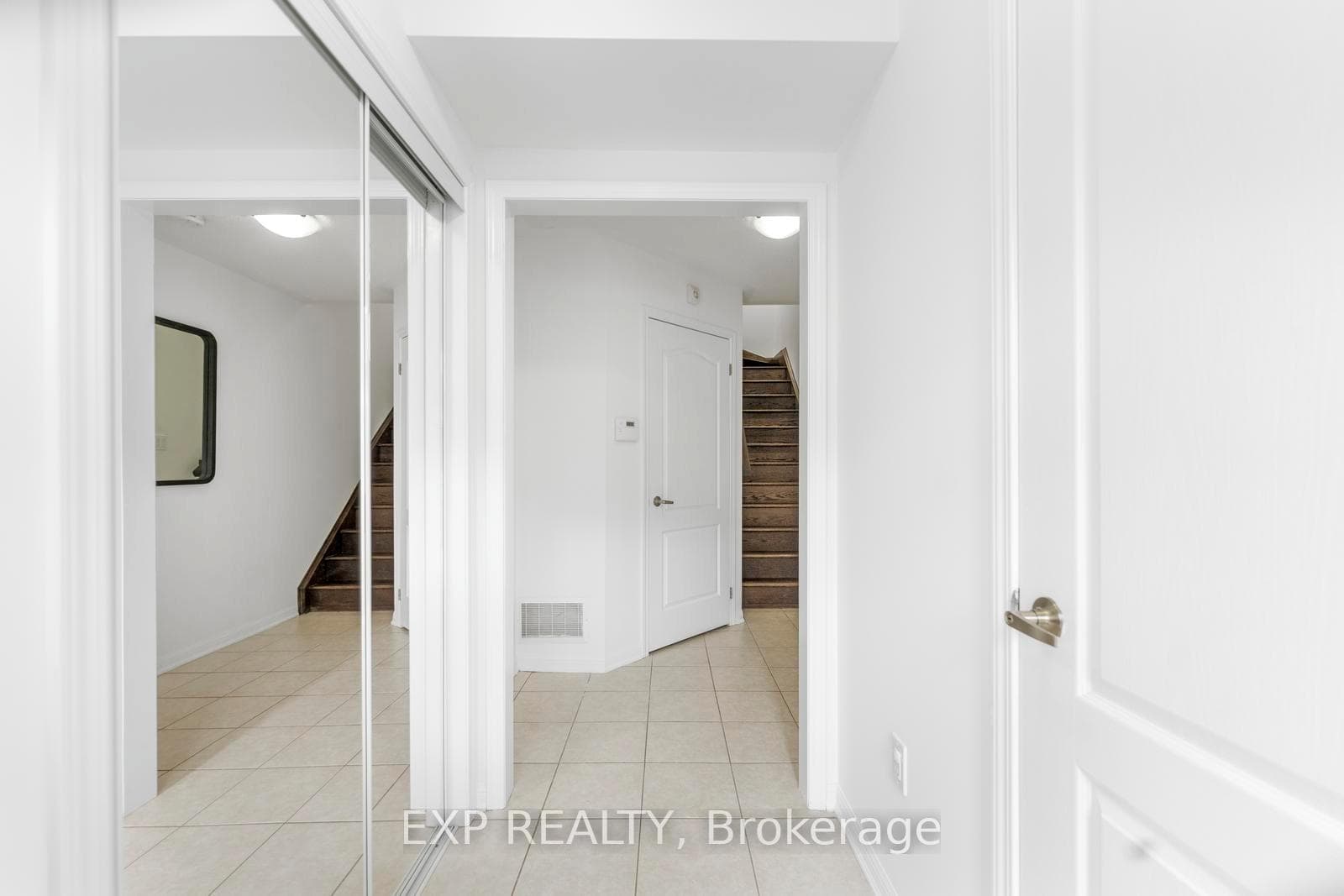 920 Nadalin Heights photo 32