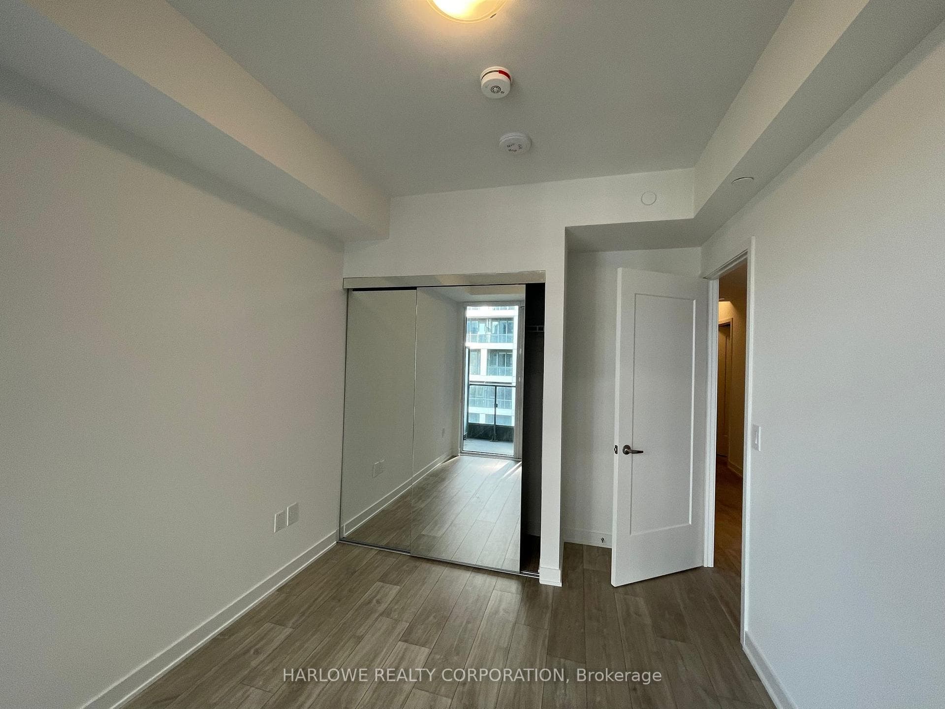 121 Lower Sherbourne Street Unit 648 SW photo 10