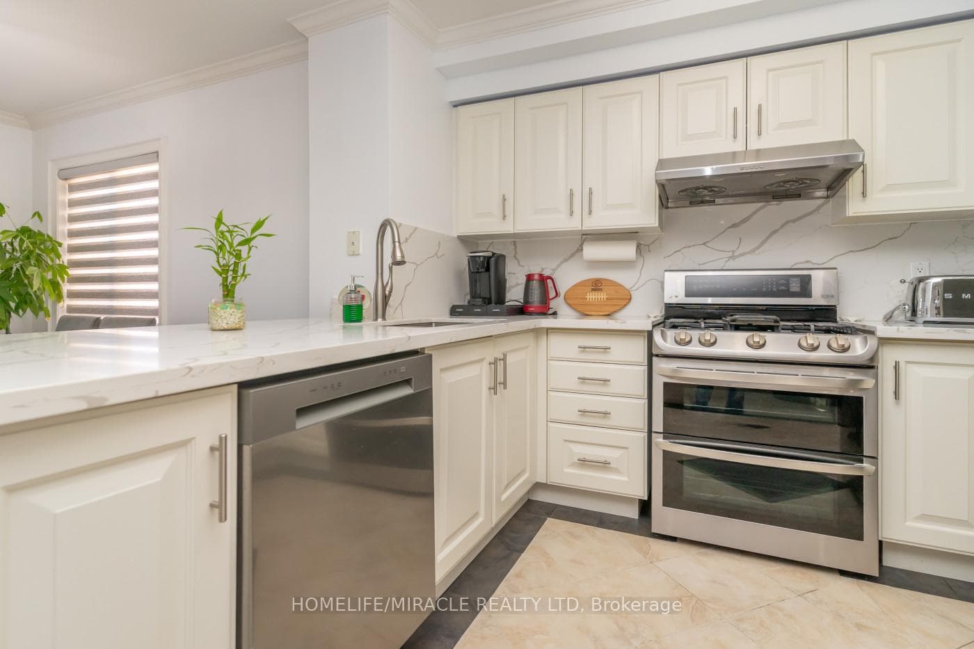 60 Forest Fountain Drive photo 17