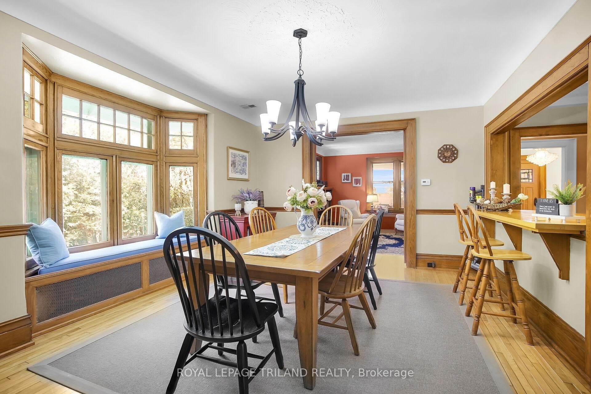 825 Riverside Drive photo 8