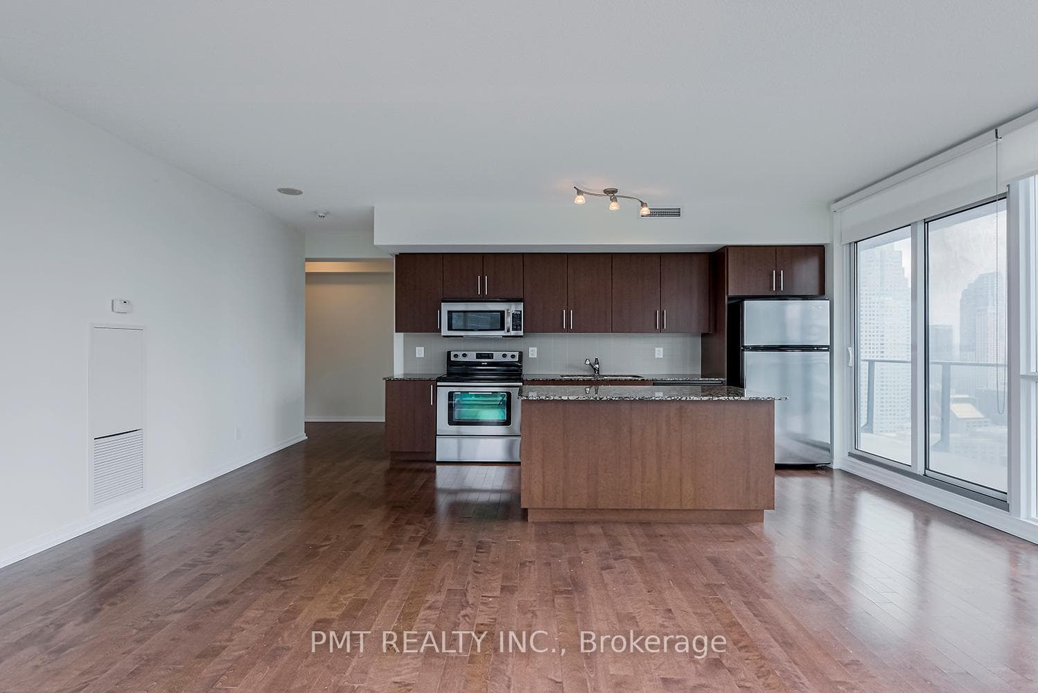 55 Bremner Boulevard Unit 3107 photo 3