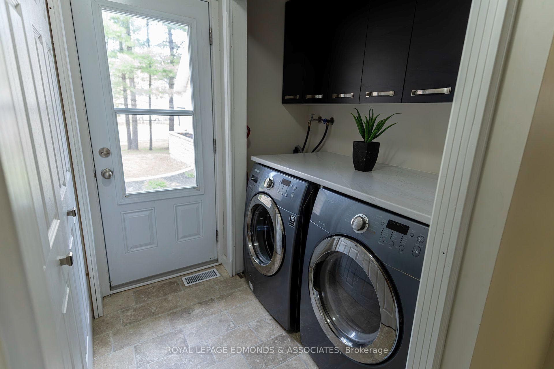 39 Selley Street photo 23