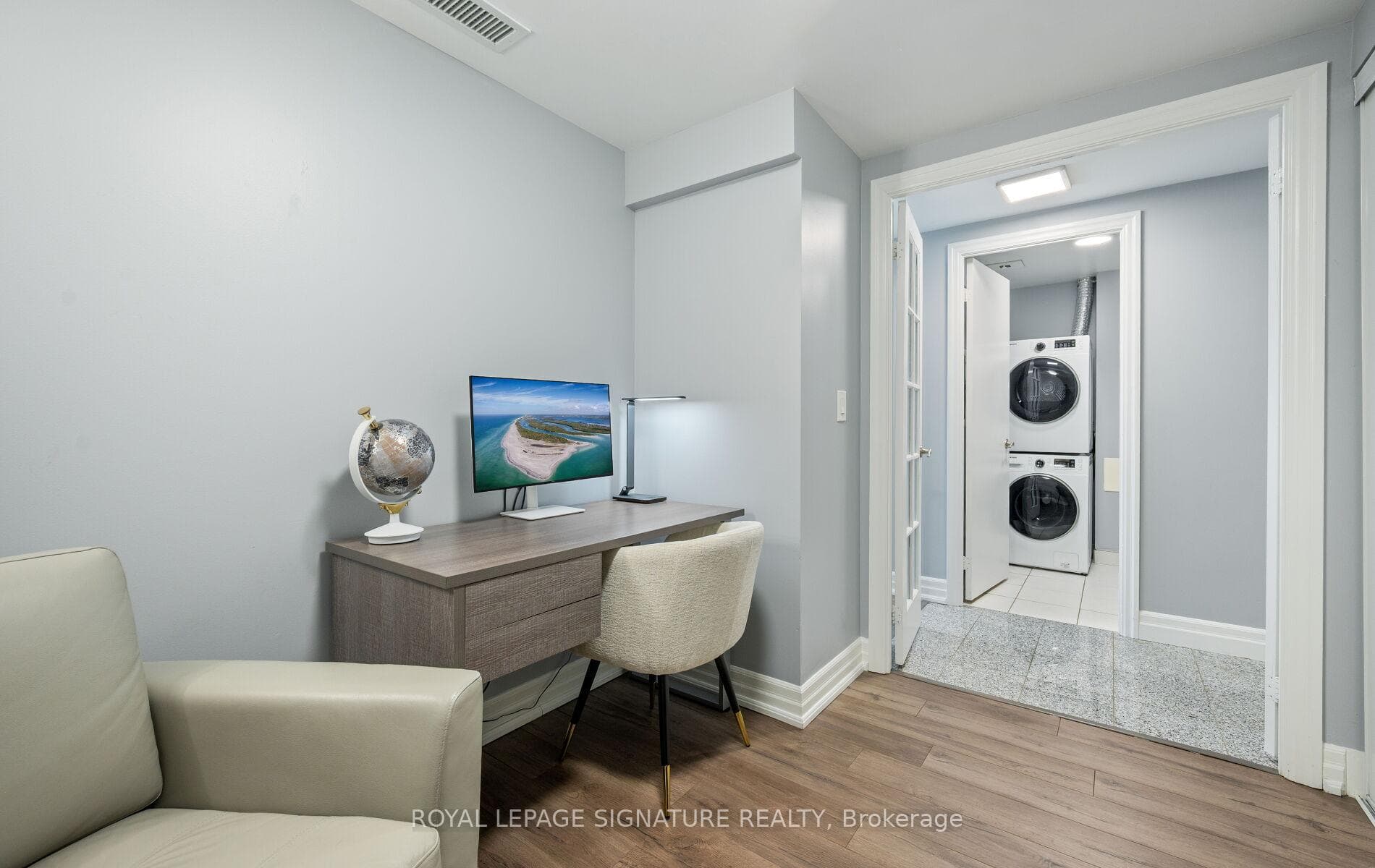 8 Scollard Street Unit 1405 photo 8