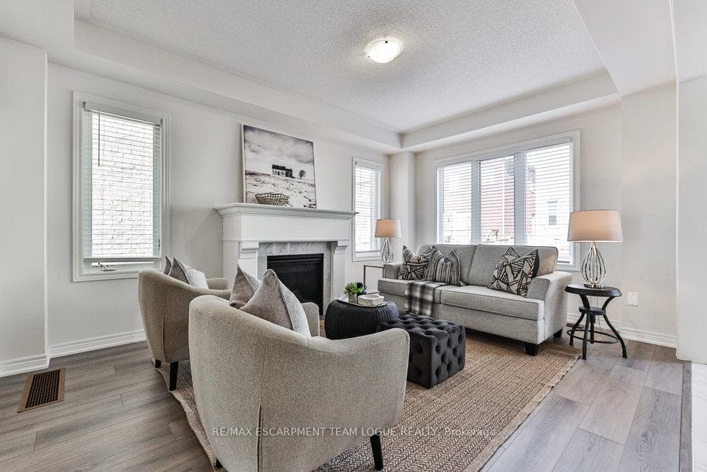 99 Kenesky Drive photo 6