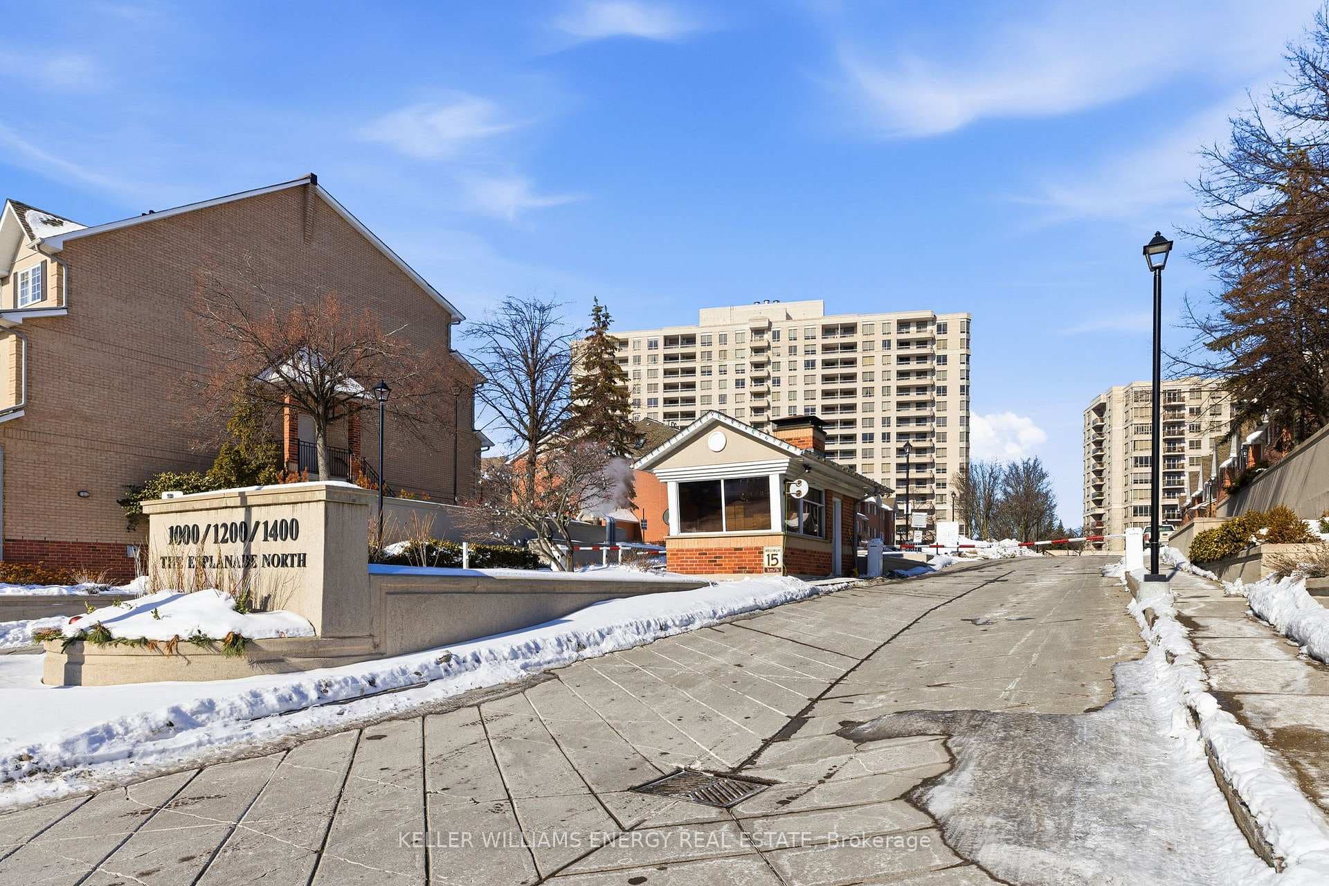 1000 The Esplanade N/A Unit 103 photo 3
