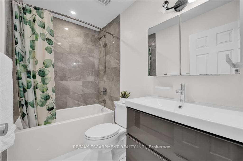 1190 UPPER OTTAWA Street Unit 3 photo 16