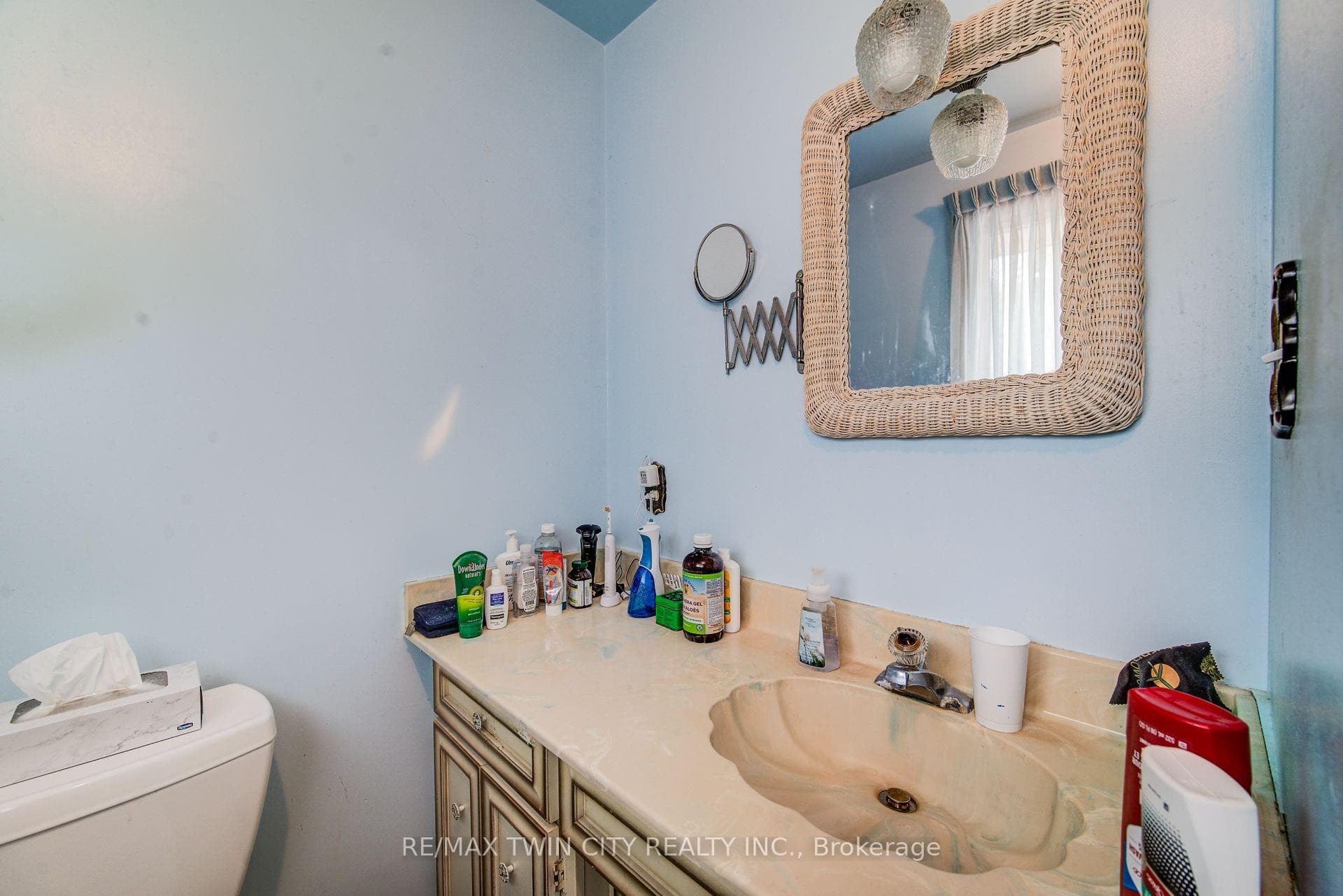 1177 Perth Street photo 18