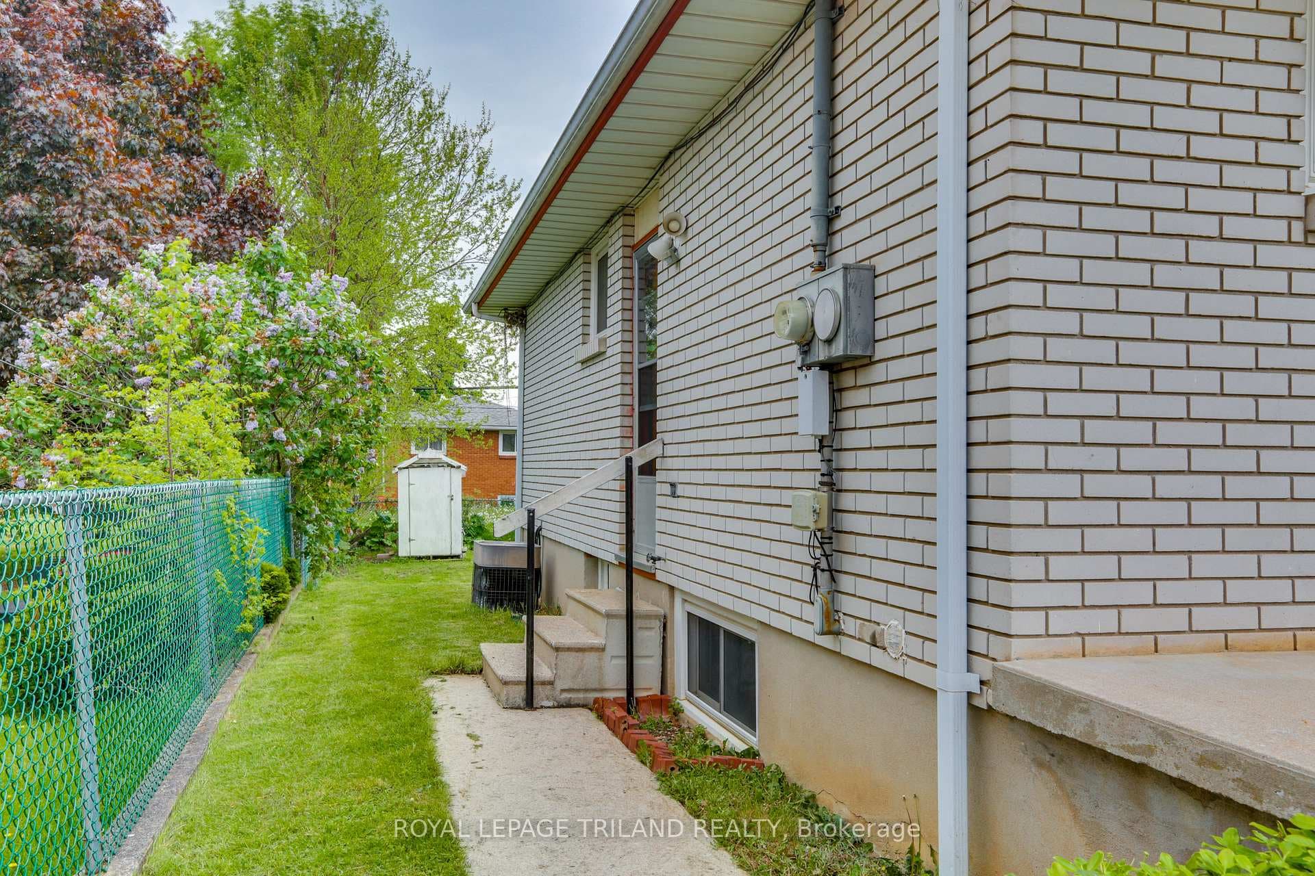 353A Manitoba Street Unit A photo 30